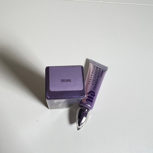 Urban Decay Eye Shadow Primer Potion - Picture 2 of 5